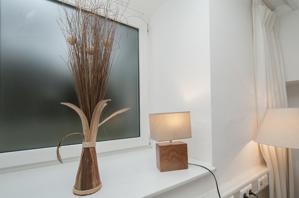 Appartements In Der Historischen Deichstrasse Contactless Check In 함브루크 객실 사진